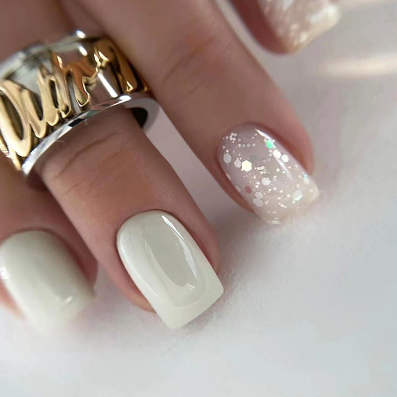 Creamy White Glitter Fake Nails for a Sweet Look