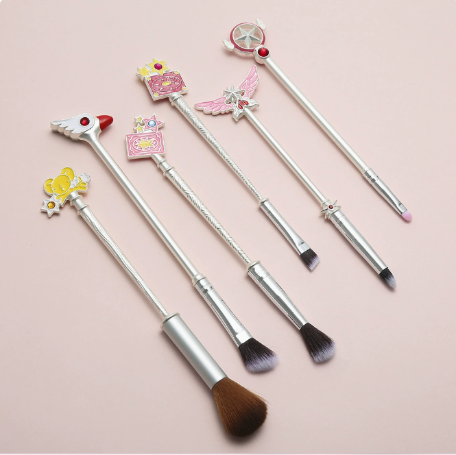 Sakura Anime Makeup Brush Set - 6 Brushes for Beginners