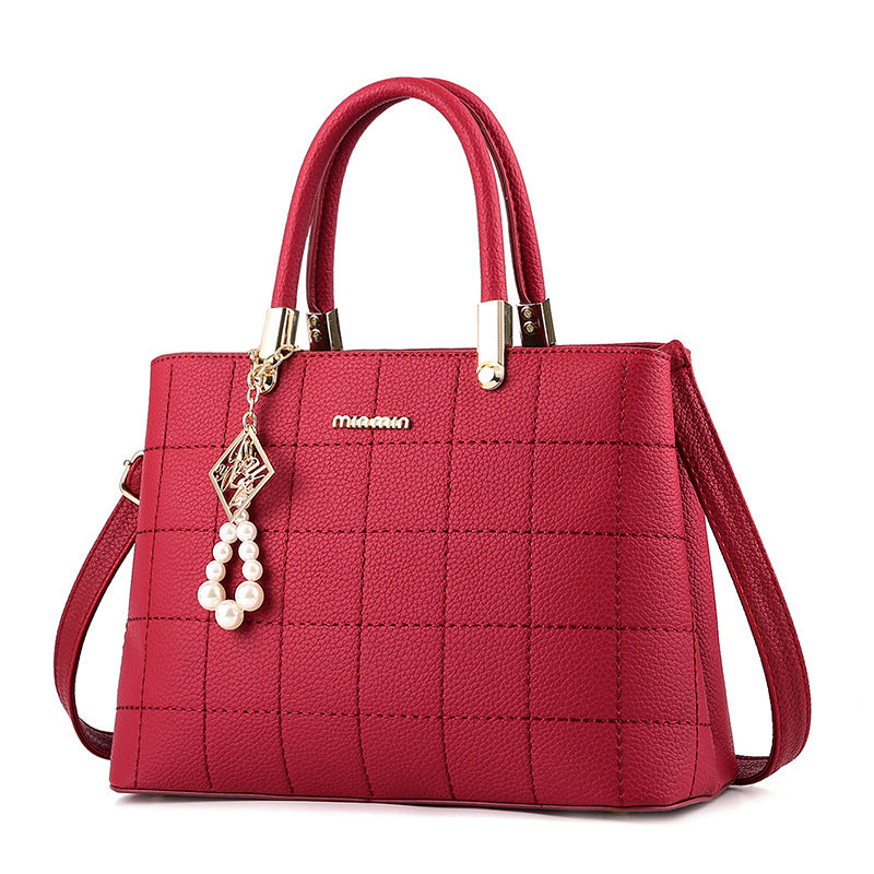 European and American Simple Hair Ball Handbags